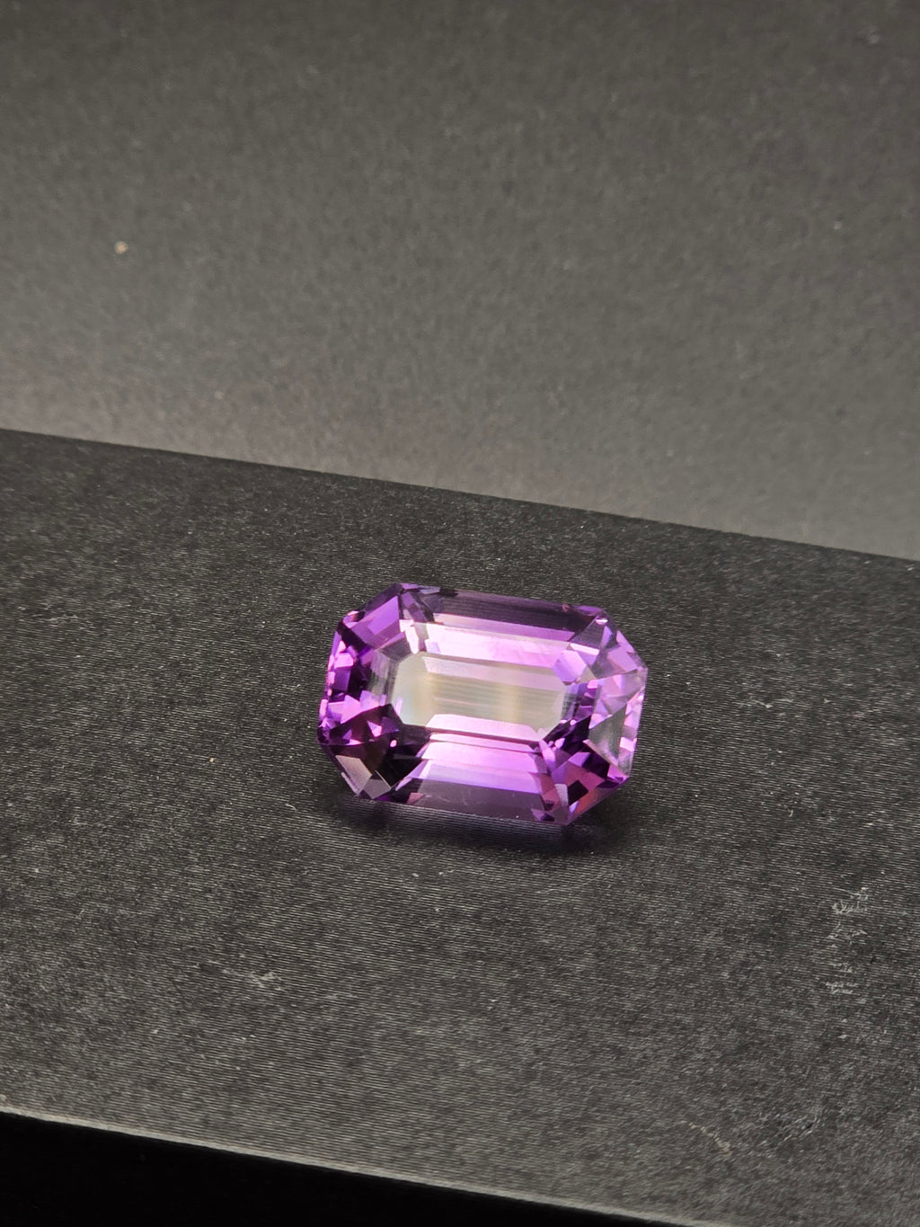 22cts Amethyst | Emerald Cut