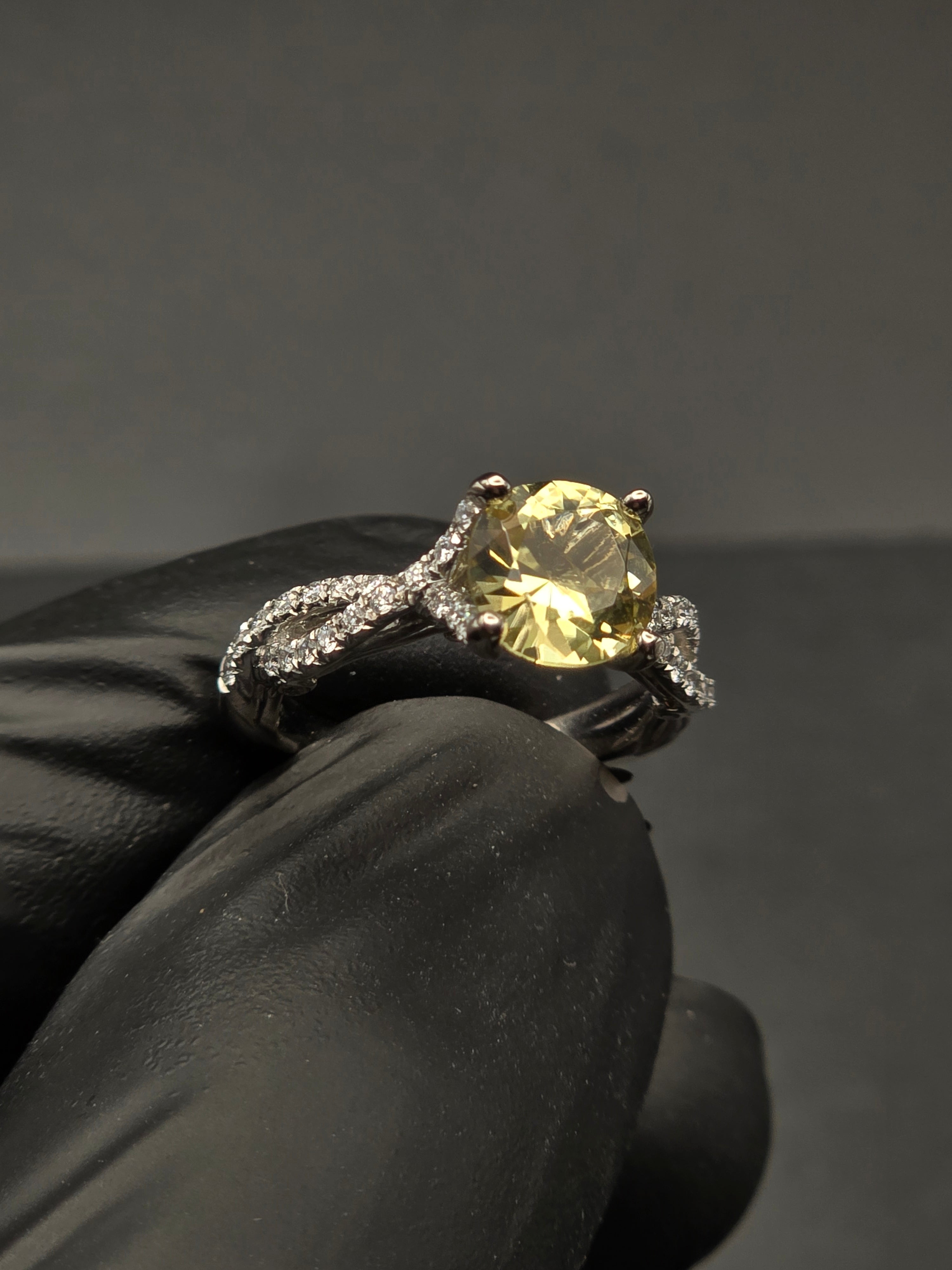 18K Yellow Tourmaline & Diamonds Ring